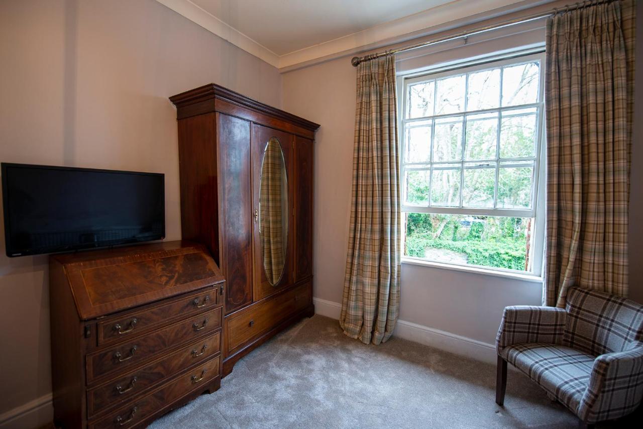 The Leicester Arms Penshurst Экстерьер фото